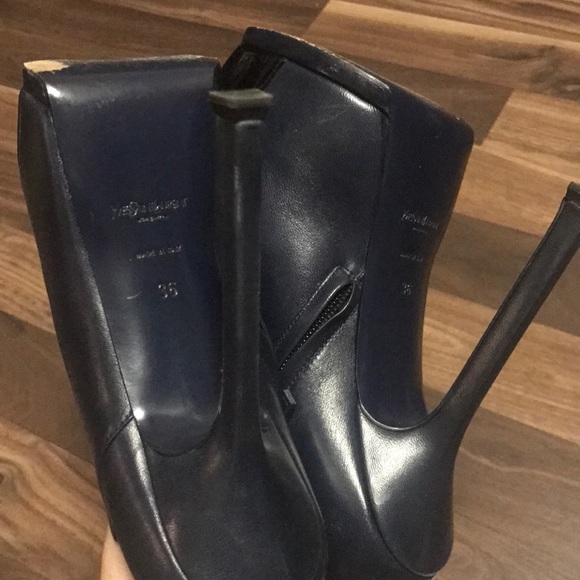 Yves Saint Lauren Blue Navy Platform Ankle Booties. - Picture 7 of 8